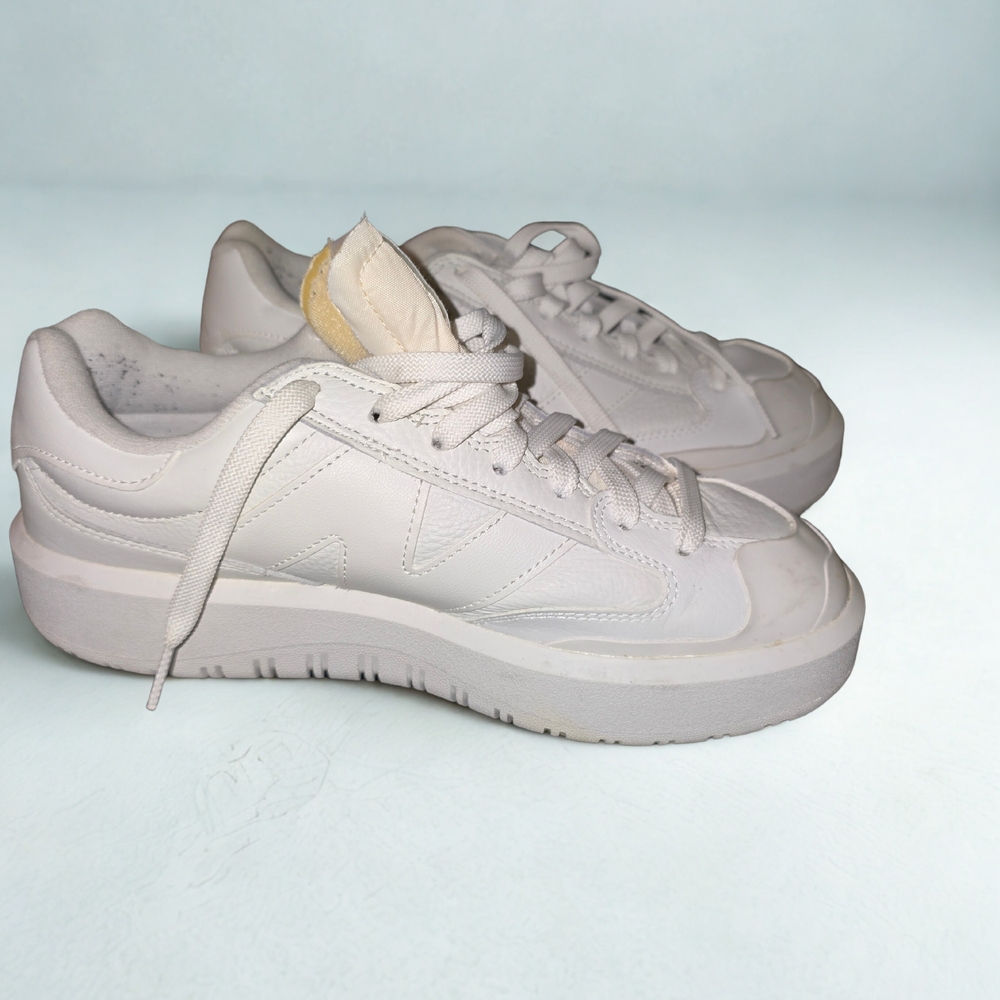 New Balance White Men's Shoes